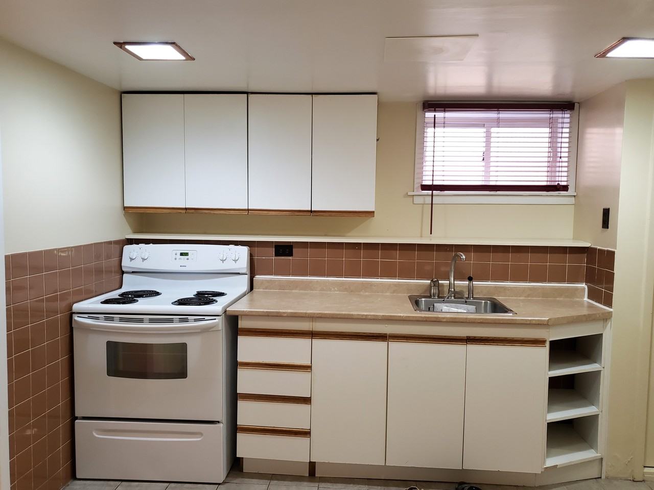 98 Gage Avenue #C - Photo 3 of 21