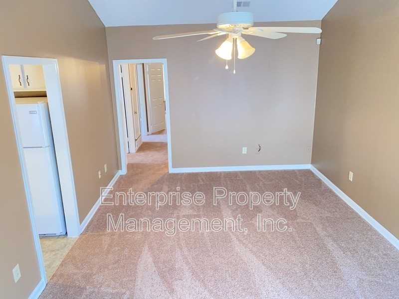 6519 Birkenhead Rd - Photo 4 of 28