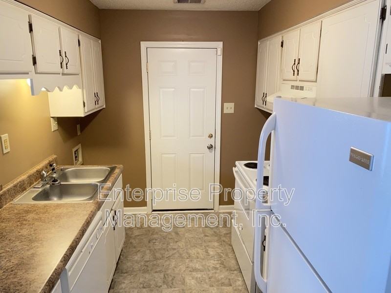 6519 Birkenhead Rd - Photo 5 of 28
