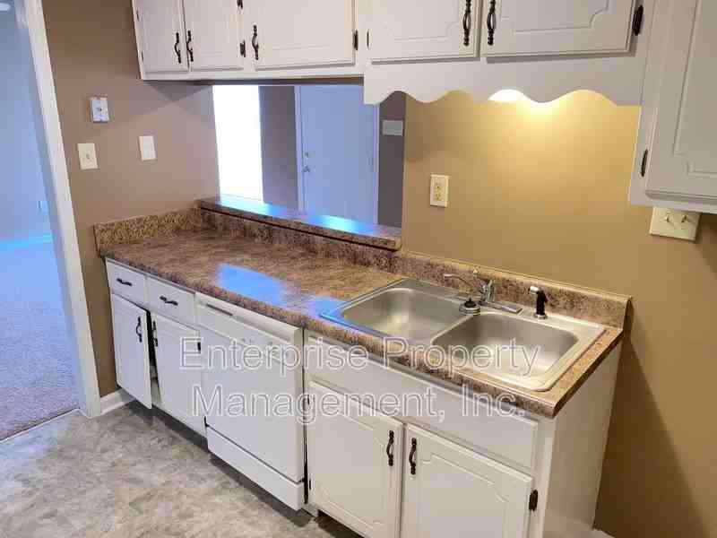 6519 Birkenhead Rd - Photo 7 of 28
