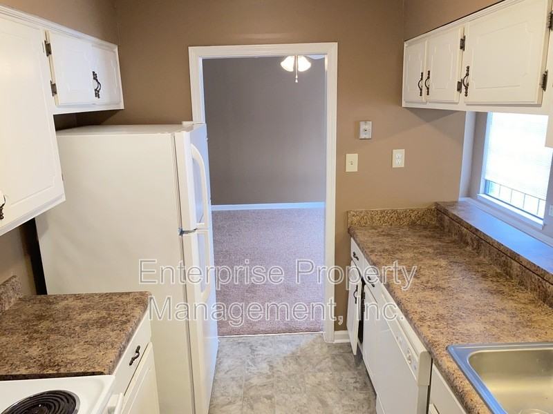 6519 Birkenhead Rd - Photo 6 of 28