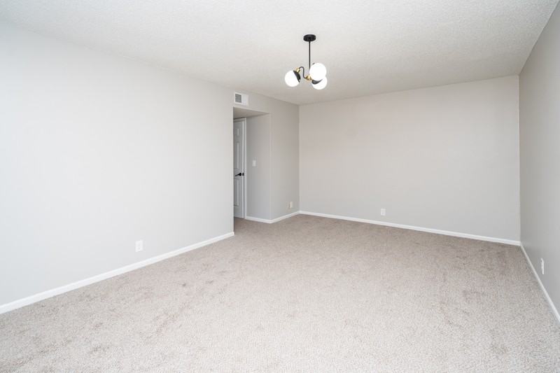 404 Arkansas St - Photo 2 of 20