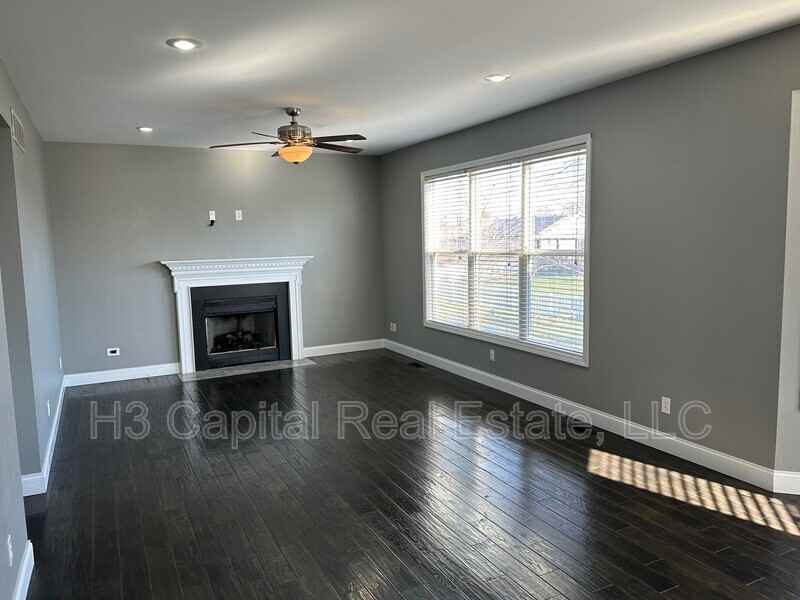 1456 Dale Dr - Photo 3 of 17