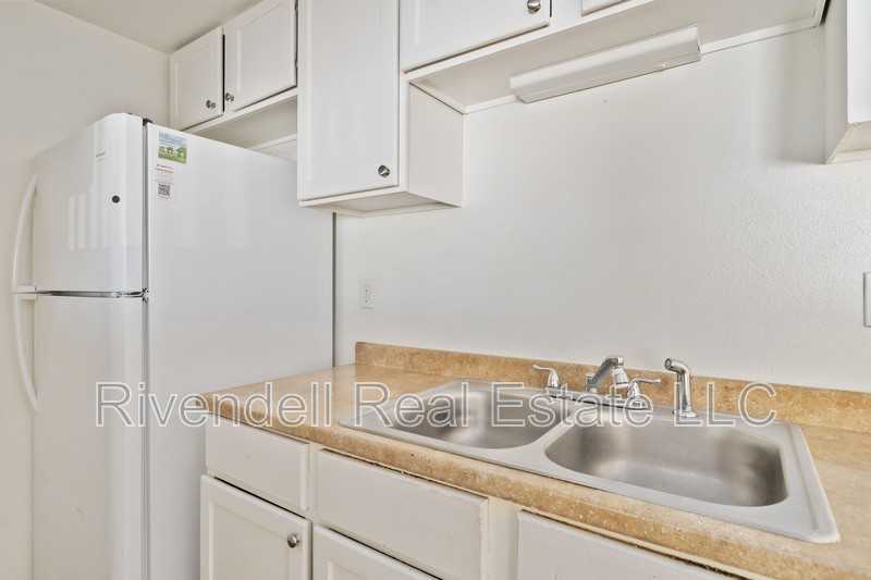 18051 E Kentucky Ave #104 - Photo 4 of 12