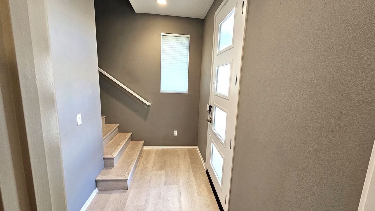 9576 Greenley Pl - Photo 3 of 33
