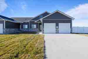 featured image of 668 S Austin Ave