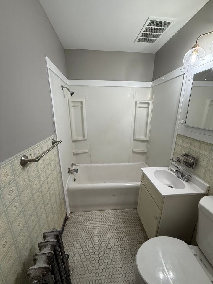 2415-2419 F St - Photo 6 of 11