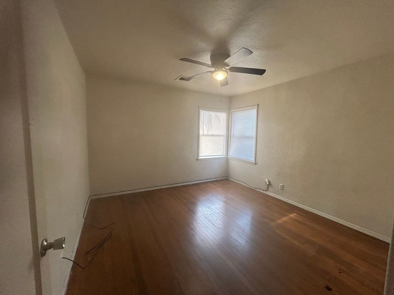 205 N 13th St - Photo 2 of 9