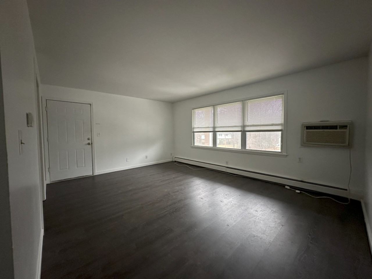 17 Ashdown Road - Photo 3 of 11