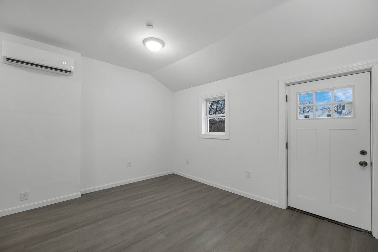 686 Union - Photo 3 of 12