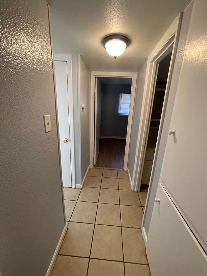 Westway Apartments - Photo 5 of 6