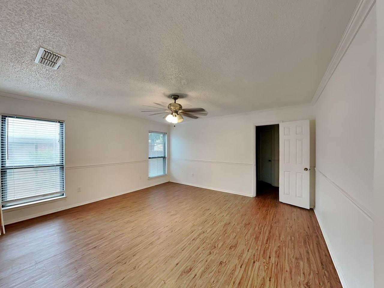 3033 Mossy Oak Ln - Photo 6 of 13