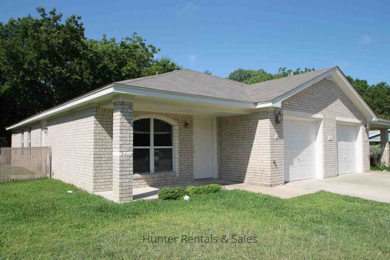 302A Jeff Gordon Dr - Photo 2 of 19