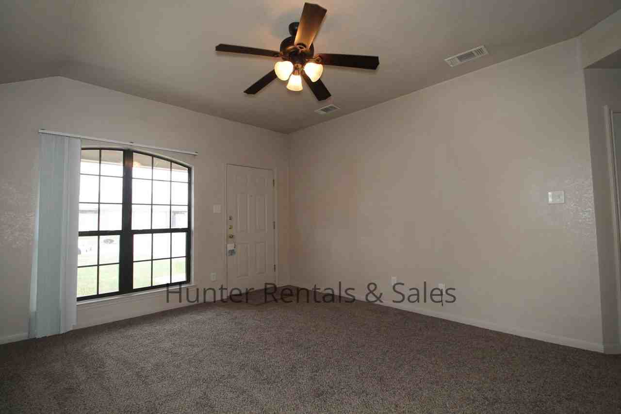 3507B Dustin Ct - Photo 4 of 29