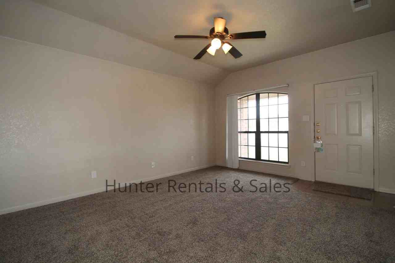 3507B Dustin Ct - Photo 6 of 29