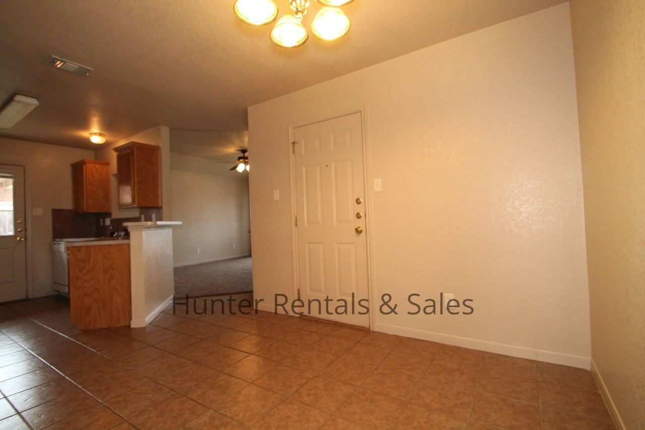 3507B Dustin Ct - Photo 7 of 29