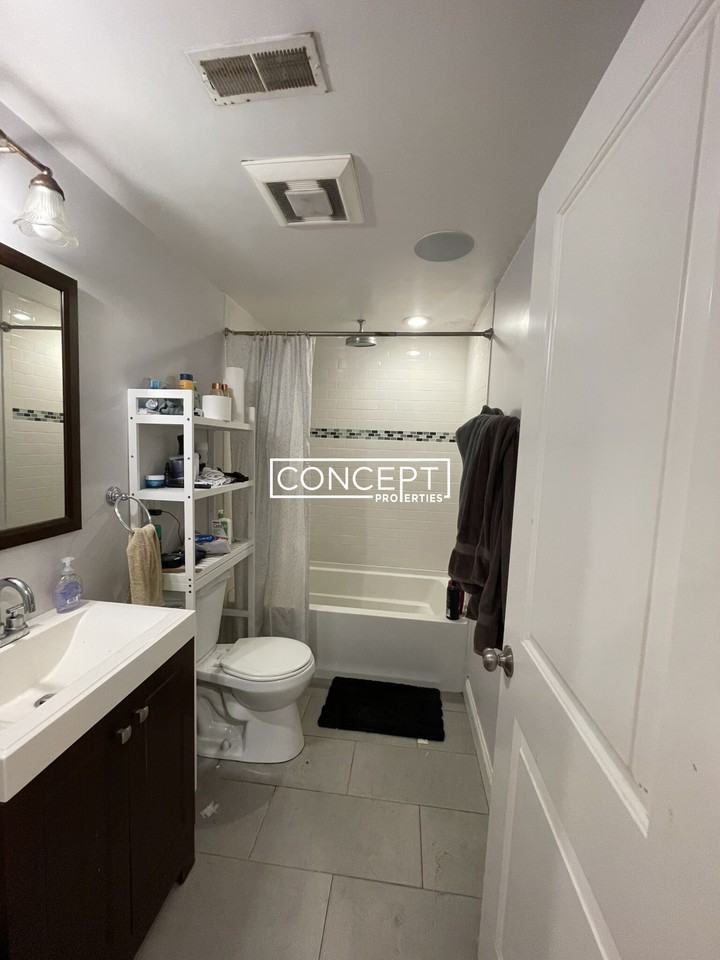 721 Parker St #1TS - Photo 6 of 16