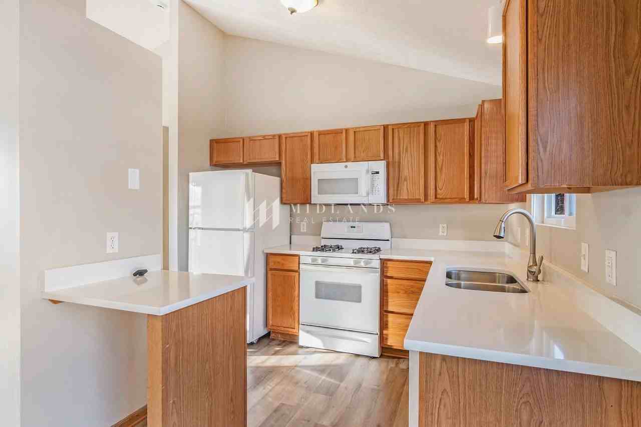 17824 Margo St - Photo 4 of 14