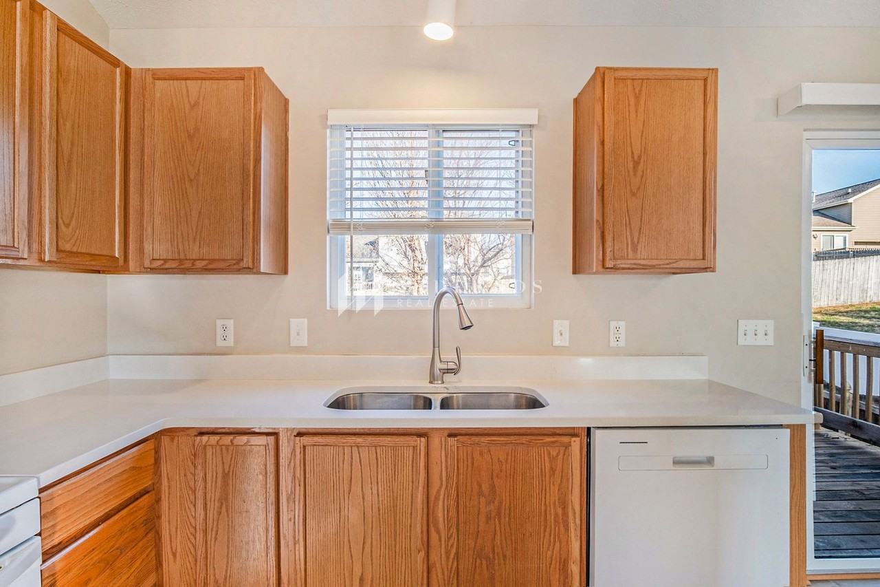 17824 Margo St - Photo 5 of 14