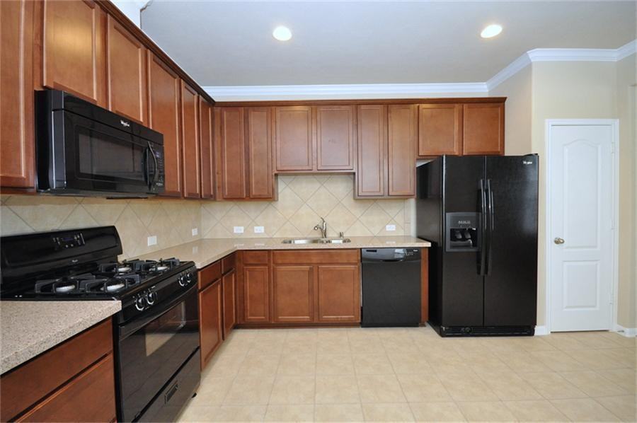 20519 Keegans Ledge Ln - Photo 3 of 28