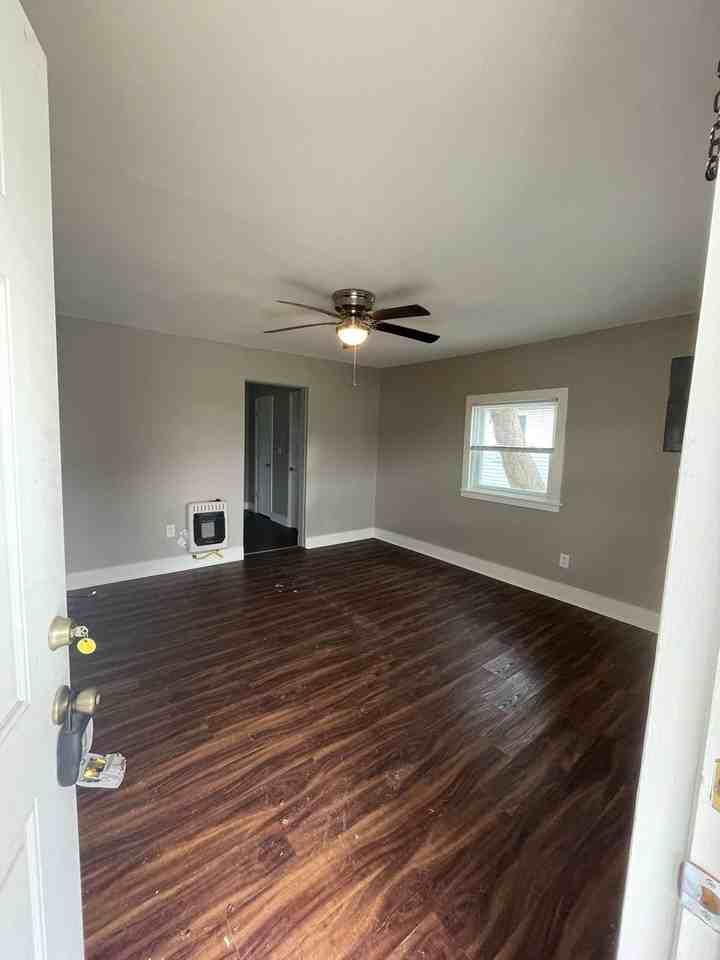 722 Briggs Ave - Photo 3 of 9