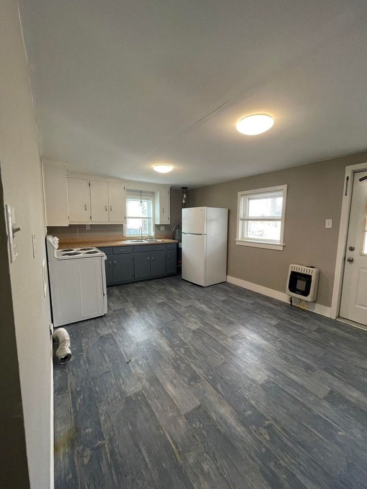 722 Briggs Ave - Photo 4 of 9