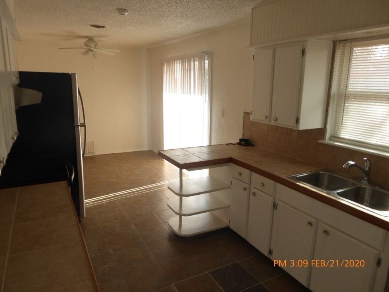 4302 Nw Santa Fe Ave - Photo 2 of 17