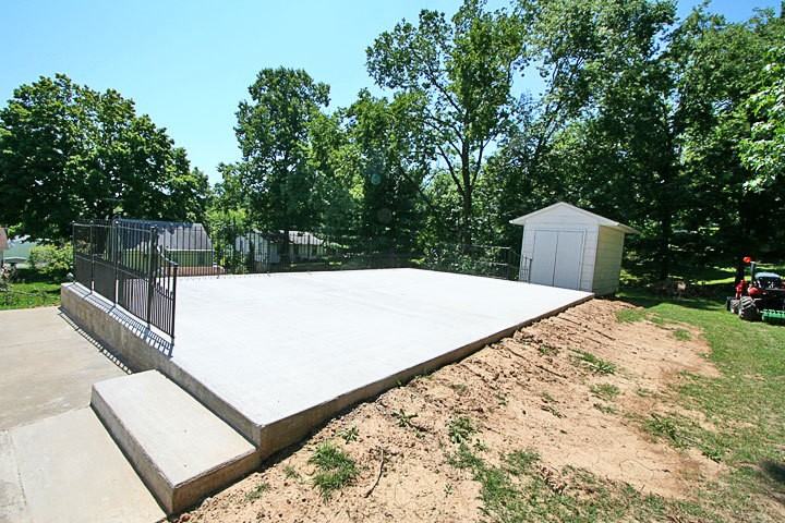 1413 Carter St - Photo 3 of 16