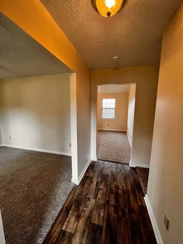 871 Birchwood Ln - Photo 2 of 16