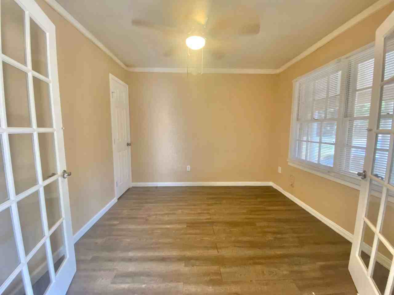 2012 31st St - Photo 3 of 19