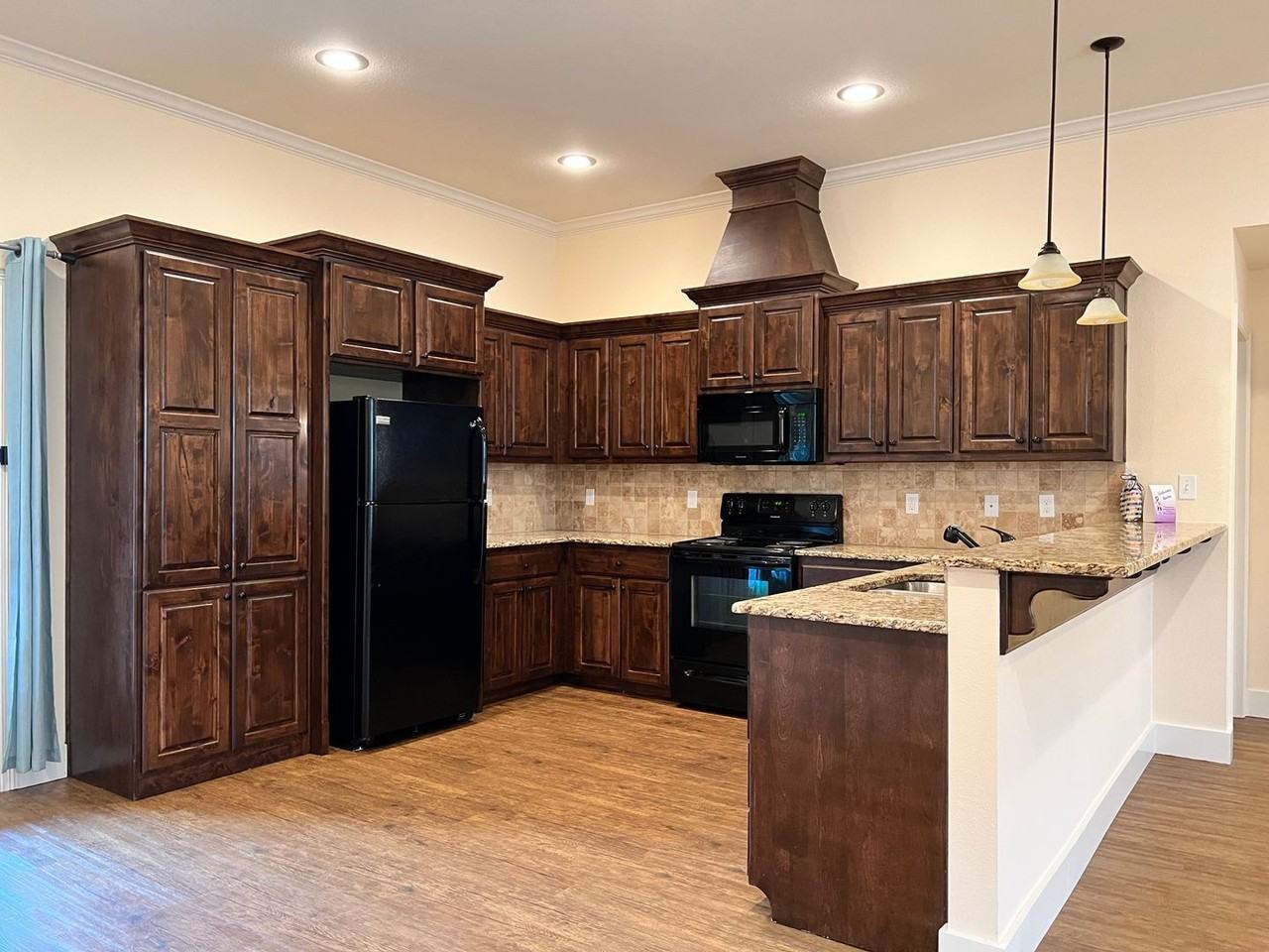 5045 Shiloh Ridge Dr - Photo 7 of 23