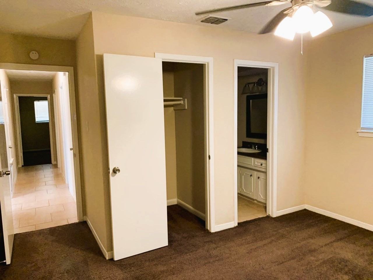 24907 Hickory Hill Rd - Photo 2 of 19