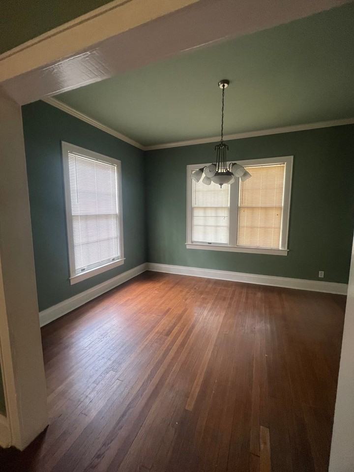 330 Wyandotte St - Photo 5 of 20