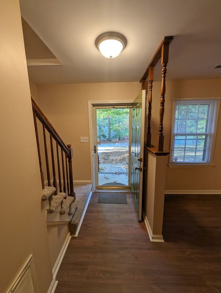 125 Wichita Ln - Photo 2 of 14