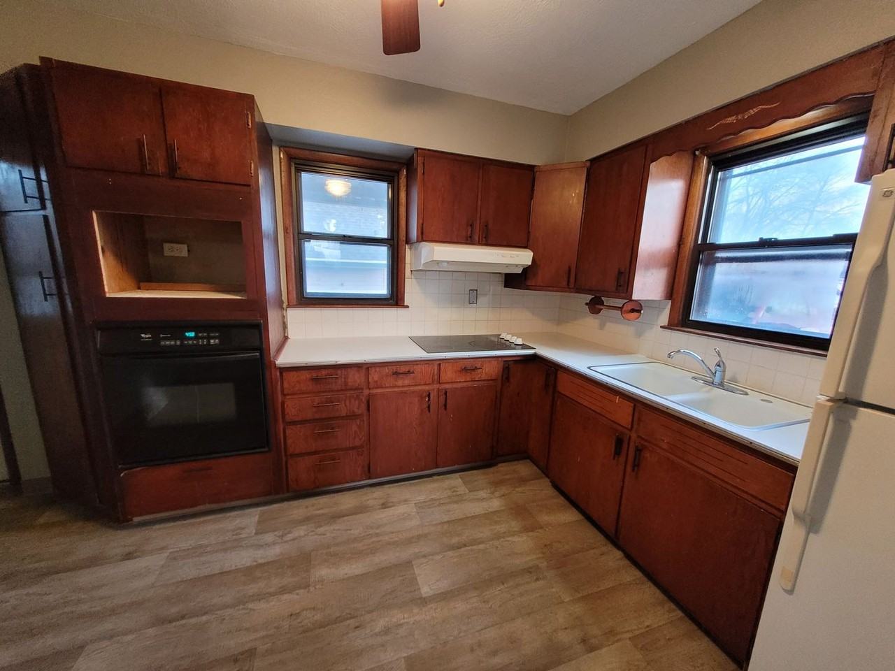 3240 Garfield Ave - Photo 2 of 12