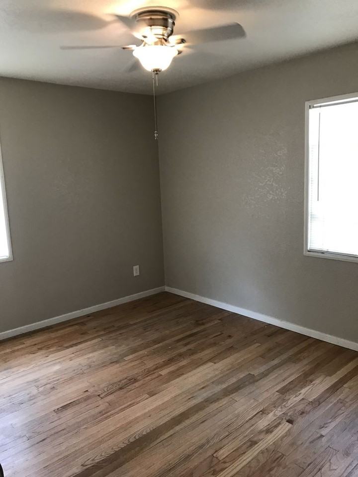 3712 31st Street - Photo 2 of 11