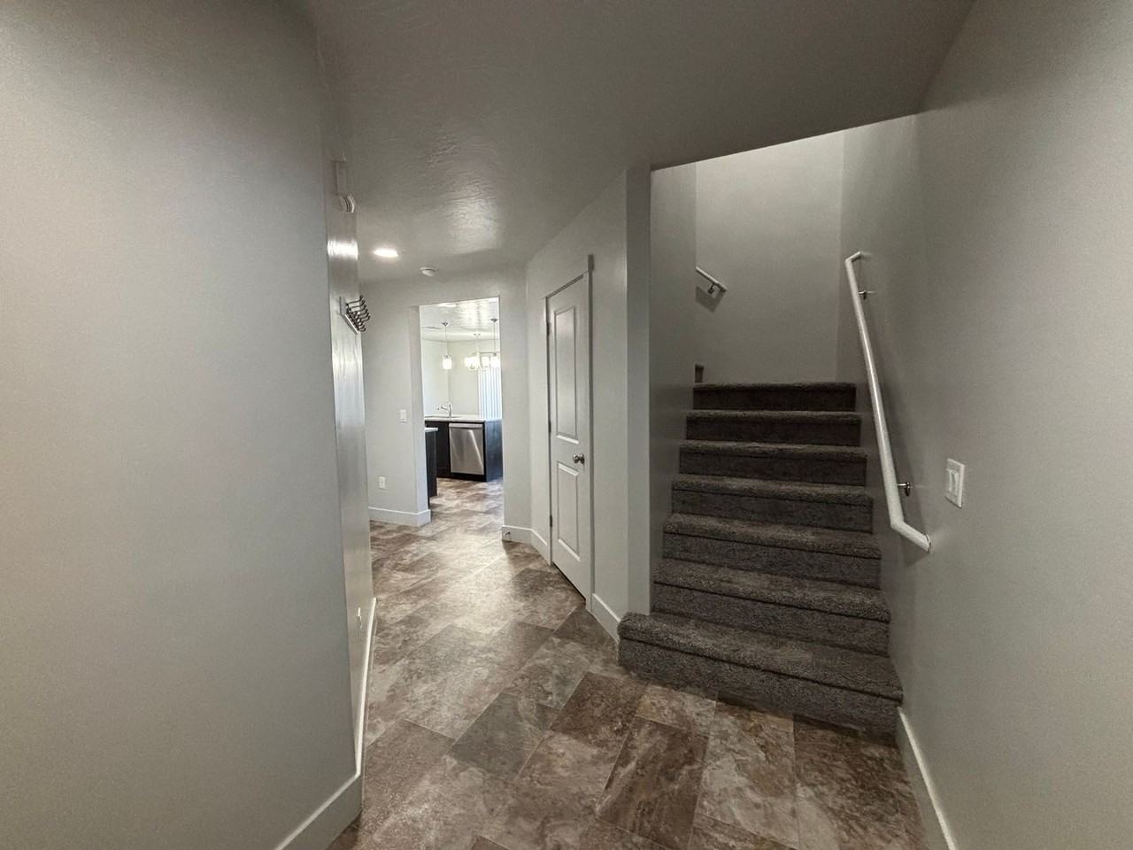 3102 S Relic Ridge Dr - Photo 2 of 30