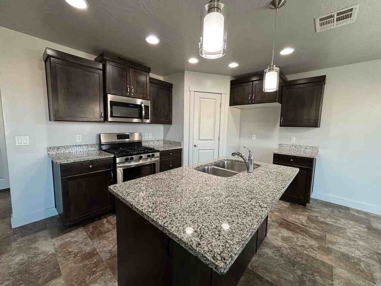 3102 S Relic Ridge Dr - Photo 7 of 30