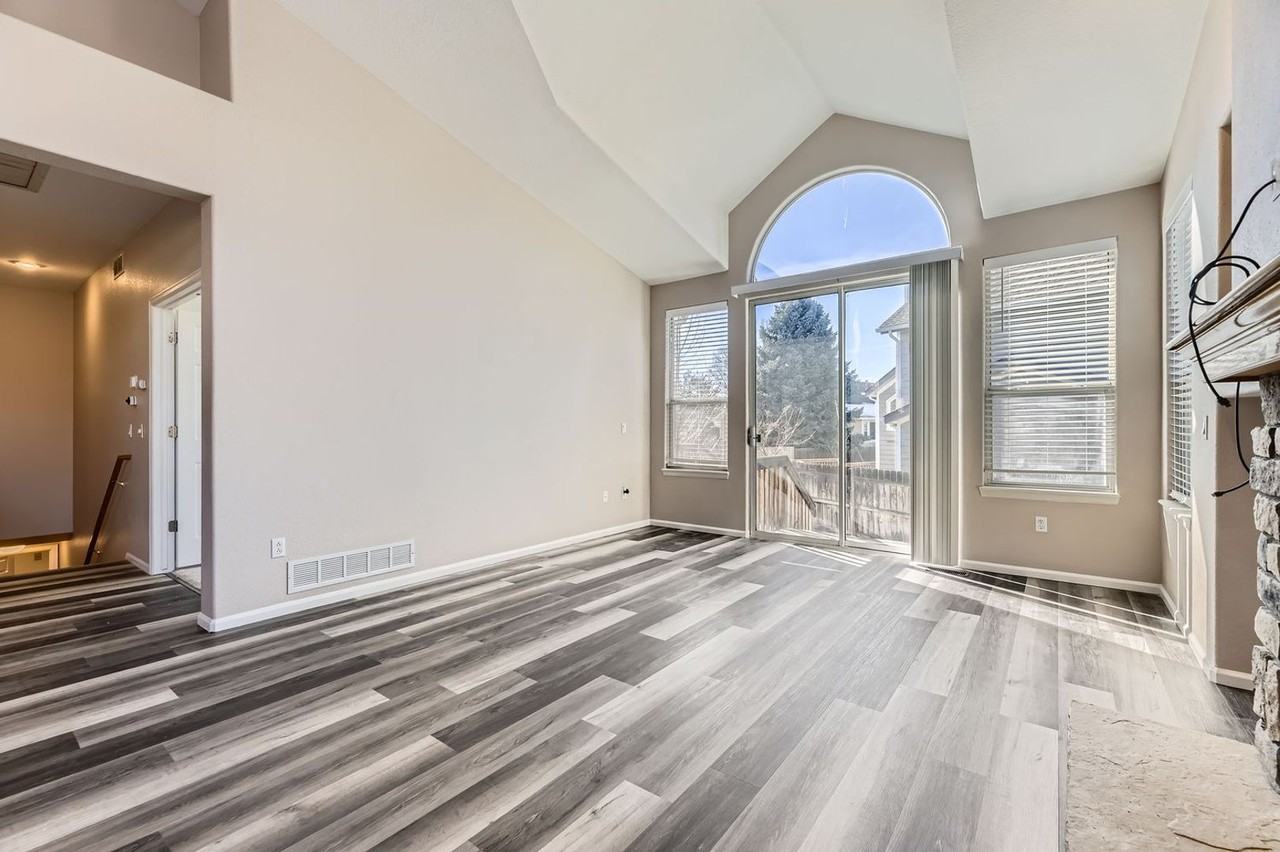 12621 S Beaver Creek Ct - Photo 5 of 30