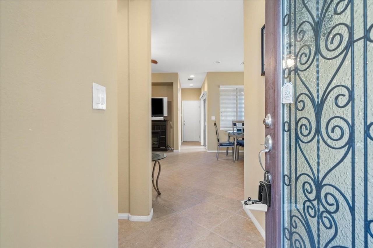 6729 Bluebell Garden St - Photo 3 of 25
