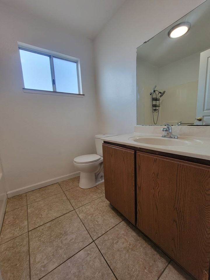 1749 E Laurel Ave - Photo 6 of 11