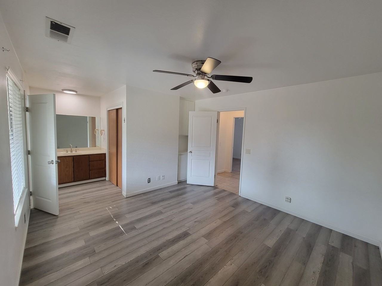 1749 E Laurel Ave - Photo 7 of 11