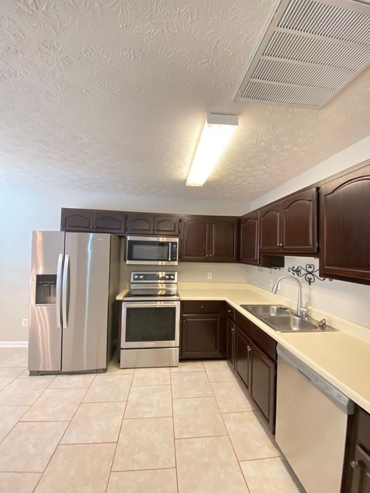 1249 Aubie Dr - Photo 4 of 9