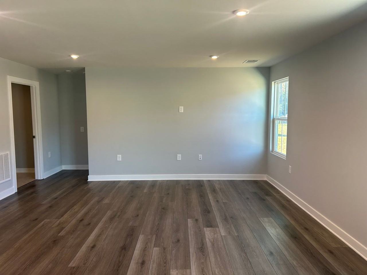 83 Braxton Way - Photo 2 of 11