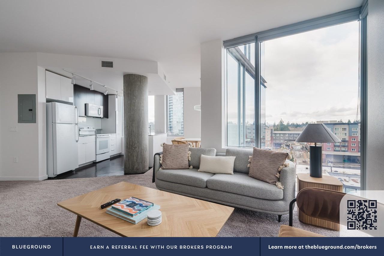 288 106th Avenue Northeast - Photo 4 of 42