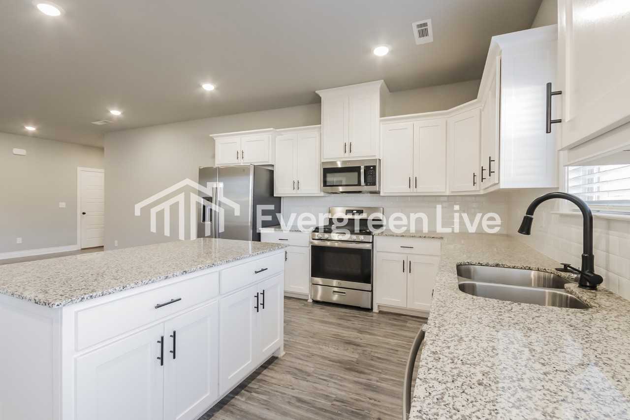 1150 Pebble Pass - Photo 7 of 15