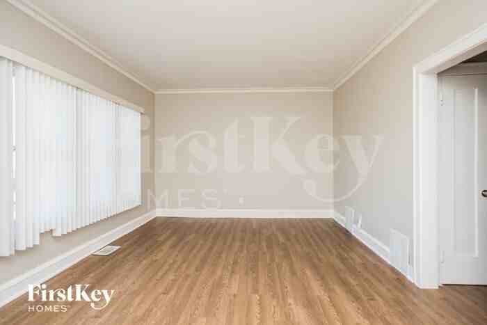 117 Bellwood Ave - Photo 3 of 16