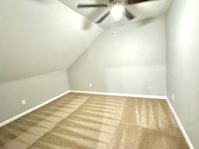 4904 Harvest Fields Cir - Photo 2 of 14