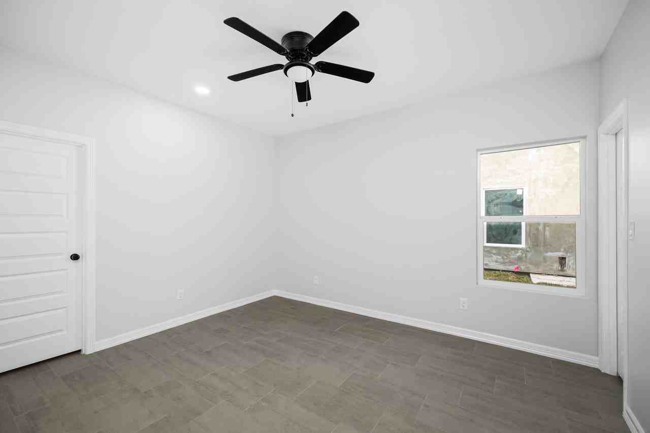 3842 N Mezcal Dr #3 - Photo 3 of 5