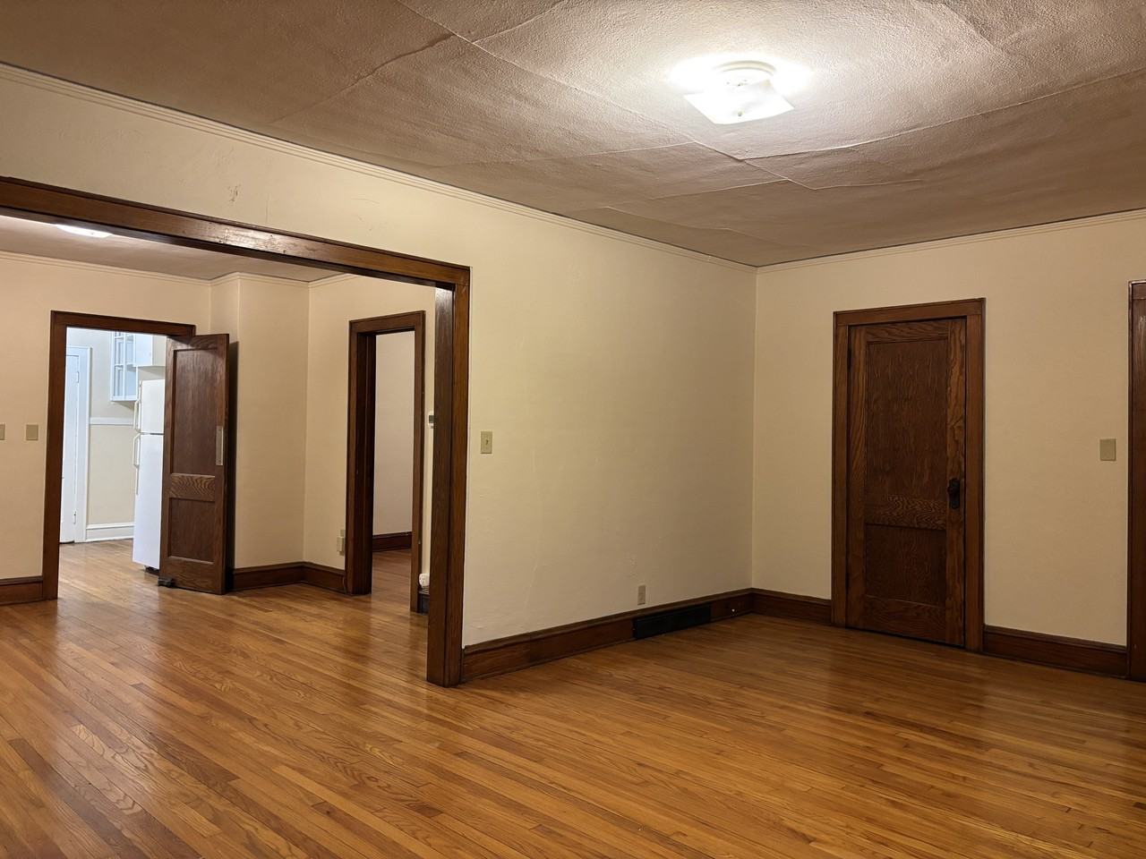 2306 E Washington Ave #1 - Photo 5 of 23